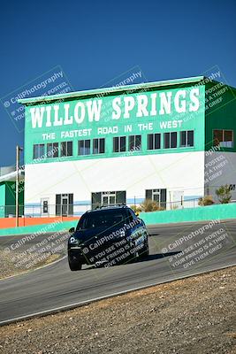 media/Oct-18-2025-Extreme Speed (Sat) [[d6d7e1fef1]]/Group 5/Session 1 (Turn 4)/